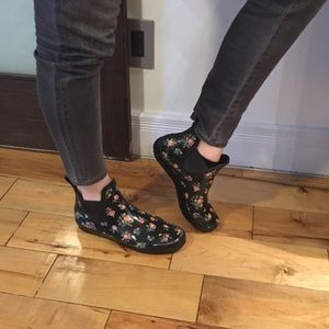 Charming Floral Rain Boots